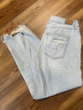 4/$16 American Eagle Boyfriend Jeans